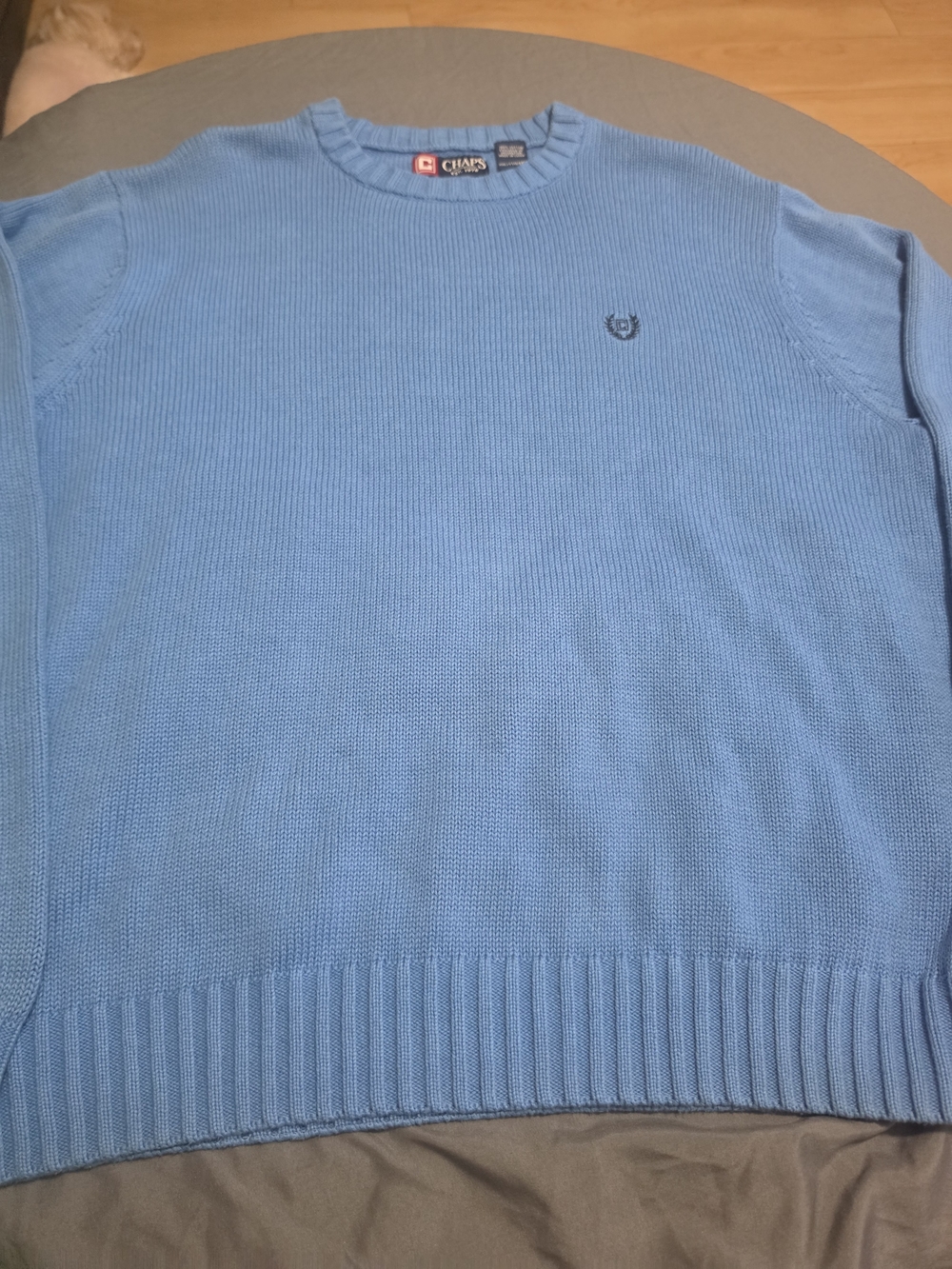 Chaps Mens Light Blue Knit Sweater with Embroidered Crest